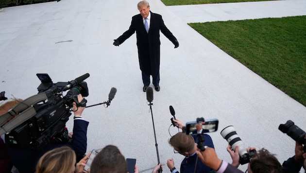 Hohe Spritpreise in den USA setzen Trump vor den Zwischenwahlen unter Druck.