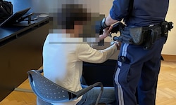 Der Angeklagte gelobte vor Gericht Besserung: Er werde sein Leben ändern und wieder bei Mama ...