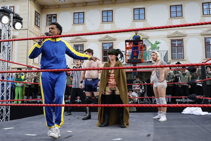 „Steirerman“ gegen „Falscher Prophet“ und „Bürgerliches Lager“: ein Match um das Festival ...