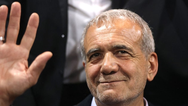 Die iranische Delegation, darunter Präsident Massoud Pezeshkian (Bild), könnte laut ...