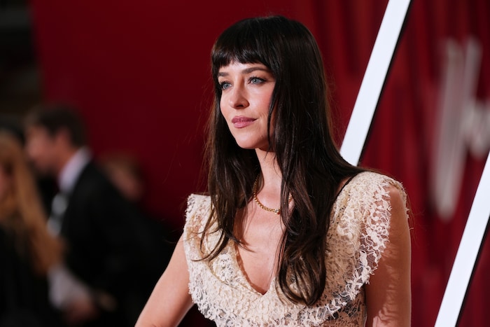 Dakota Johnson sorgte in London wieder einmal für ein Blitzlichtgewitter.