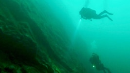 Spektakuläre Unterwasserbilder von den regelmäßigen Übungen