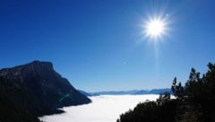 Frühnebel wie dieser über dem Oberinntal bei Telfs lösen sich bald auf.