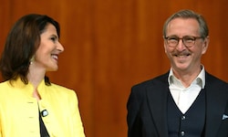 Nach langem Hickhack präsentierte Karoline Edtstadler den neuen Intendanten Peter de Caluwe.