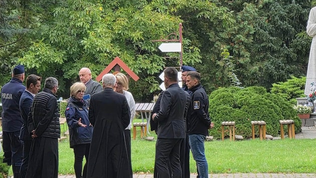 Am Donnerstag wurde bei einer Messerattacke in einem Kloster in Polen ein Priester getötet. ...
