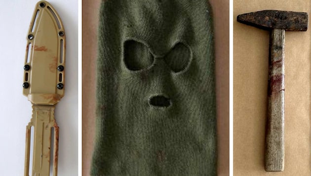 Der 17-Jährige war mit einer Sturmhaube maskiert, als er in das Haus seiner Opfer eindrang. ...