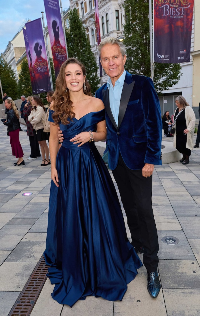Mörbisch-Generalintendant Alfons Haider mit Musicalstar Nienke Latten.