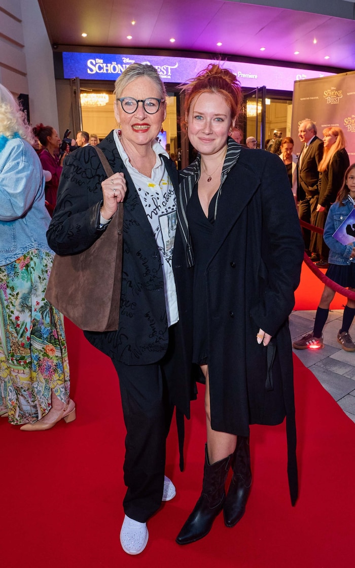 Moderatorin und Entertainerin Elisabeth „Lizzy“ Engstler mit ihrer Tochter Amelie.