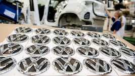 Vom Rückruf betroffene VW-Fahrer müssen sich möglicherweise auf einen zweiten Werkstattbesuch ...