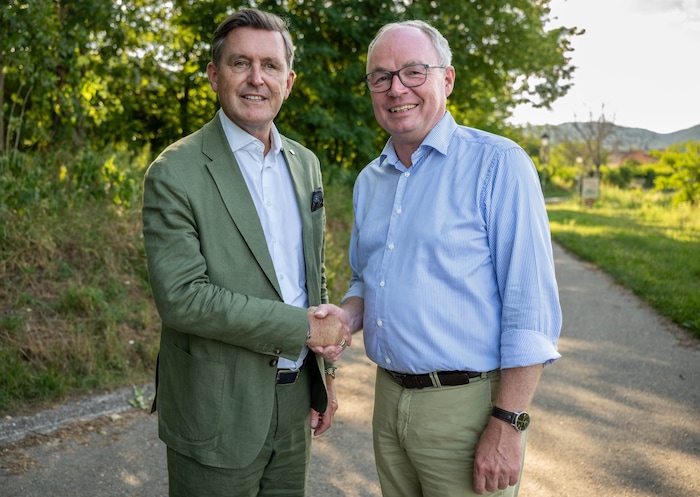 „Mehr Platz für den Fluss“, sind sich Minister Peter Hanke und Landesvize Stephan Pernkopf ...