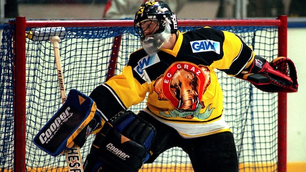 Michael Suttnig, der Onkel von 99ers-Goalie Patrick Grascher, hütete in den 1990er-Jahren das ...