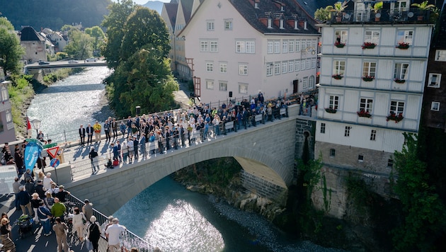 Das Vorhaben galt aufgrund der engen Platzverhältnisse in der Altstadt und der parallel ...
