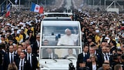 Rund 100.000 mehr Menschen als erwartet wollten der Messe des Papstes in Paris beiwohnen.