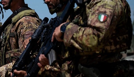 Italienische Soldaten gerieten während einer NATO-Übung in Lettland unter „Friendly Fire“.