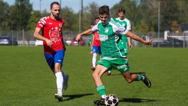 Sladan Mijatovic (li.) verlor mit dem ATSV gegen Henndorf um Doppeltorschütze Maximilian ...