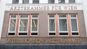 Die Wiener Ärztekammer will die neuen Leistungen erst anbieten, wenn Staatssekretärin Ulrike ...