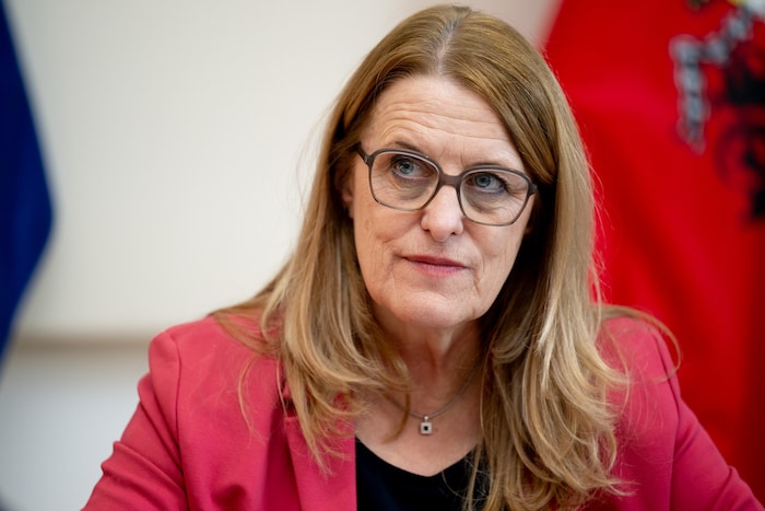Erneut hagelt wegen des elektronischen Eltern-Kind-Passes Kritik auf Staatssekretärin Ulrike ...