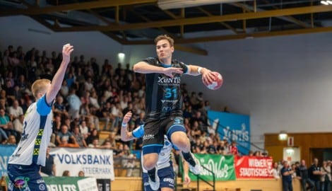Das Derby gegen die Füchse hat die Lipizzanerheimat rund um Pavle Petrovic (re.) verloren. Es ...