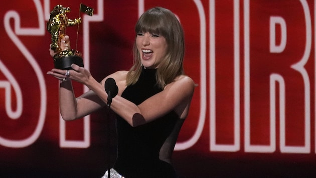 Taylor Swift durfte sich am Sonntag freuen: Sie erhielt nicht nur einen Sonderpreis für ihre ...
