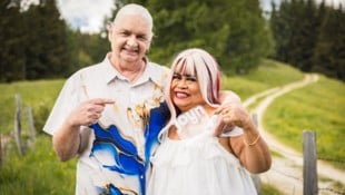 Mit Norbert und Susi ziehen zwei echte „Mein Gemeindebau“-Lieblinge ins „Forsthaus Rampensau“. ...