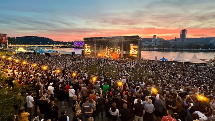 Zwischen Kultsongs, Sommerabend und Open-Air-Atmosphäre verspricht das Konzert einen der ...