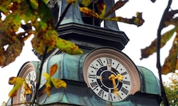 In der Nacht vom 24. auf den 25. Oktober endet die Sommerzeit, die Uhren werden um drei Uhr auf ...