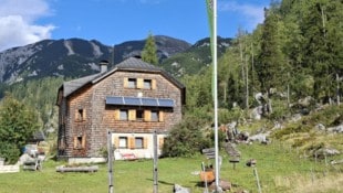 Binnen 100 Jahren verwandelte sich die Ischler Hütte von einer spartanischen Schutzunterkunft zu ...