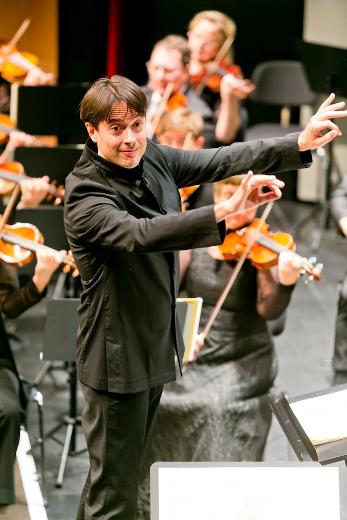 Leo McFall leitete das Symphonieorchester Vorarlberg souverän.