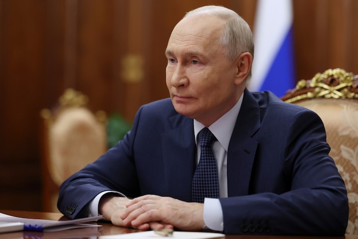 Wladimir Putin ordnete die Fremdverwaltung des deutschen Konzerns an.