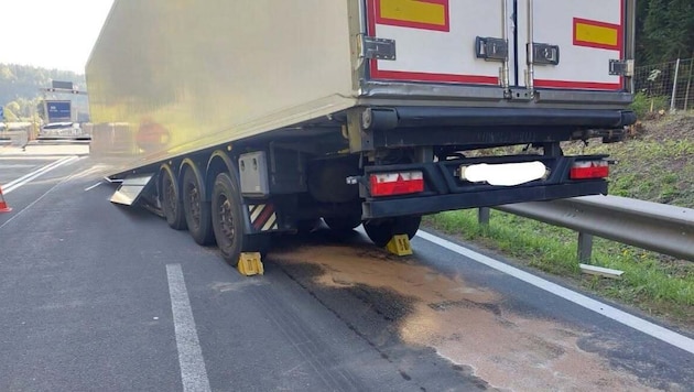 Für die Bergungsarbeiten musste die Auf- und Abfahrt Bad St. Leonhard rund eine Stunde gesperrt ...