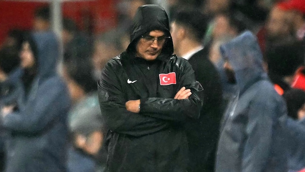 Türkei-Coach Vincenzo Montella steht massiv unter Druck.