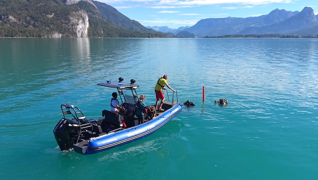 Zehn Taucher waren an der Reinigungsaktion am Wolfgangsee beteiligt.