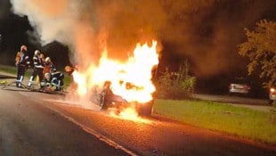 Am Fahrzeug entstand Totalschaden.