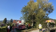 Per Teleskopleiter konnte das Kind schließlich aus seiner misslichen Lage befreit werden.