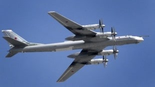 Die Tupolew-95 befand sich auf einem Trainingsflug und war dem Vernehmen nach nicht bewaffnet.