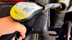 136 Mal wurden 84 Fahrzeuge getankt – und sehr billig um einen Euro pro Liter Diesel.