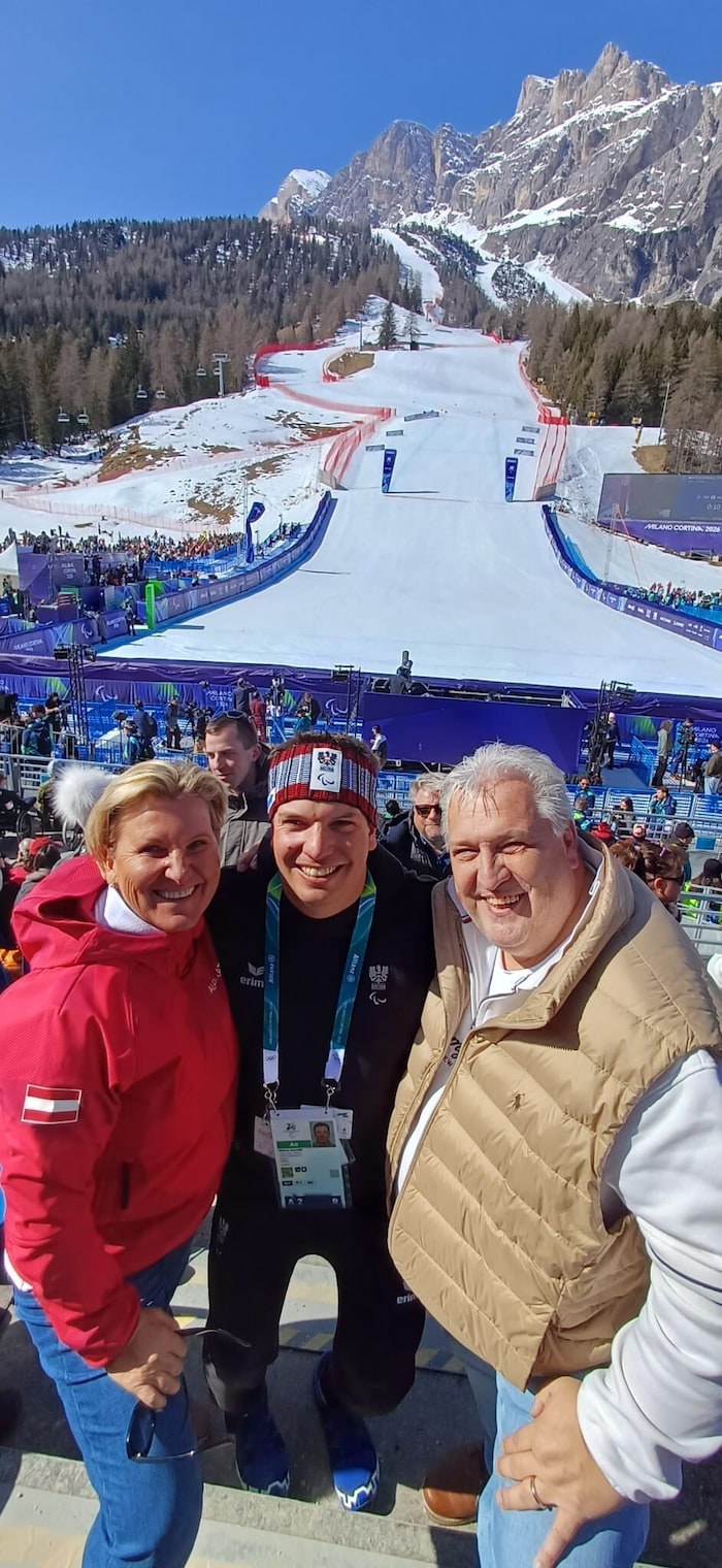 Markus Salcher mit Christiane Loinig-Velik und Roland Velik. Der Verein „Mission Parasport“ ist ...