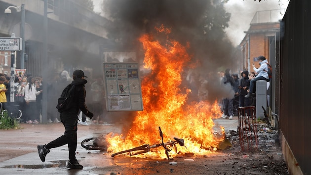Frankreich erlebt aktuell dunkle Tage der Gewalt.