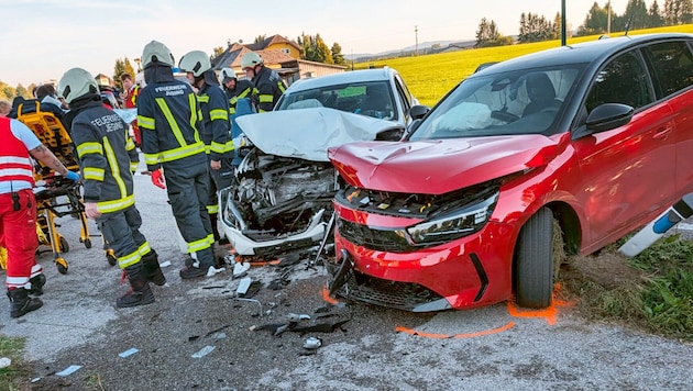 An beiden Fahrzeugen entstand Totalschaden.