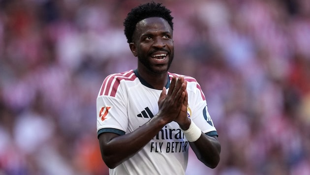 Vinicius Junior oder doch sein Doppelgänger? Derzeit kursieren wilde Verschwörungstheorien rund ...