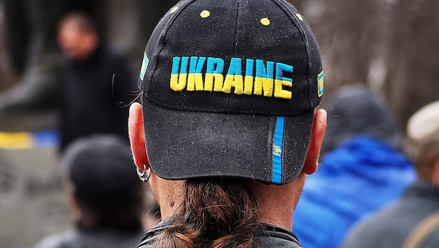 Neu einreisende Ukrainer erhalten künftig das Aufenthaltsrecht nur noch, wenn sie einen Nachweis ...