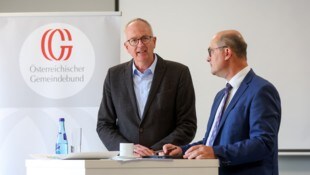 Treffen der Gemeindepolitiker: Manfred Sampl (Salzburger Verband) und Österreichs ...