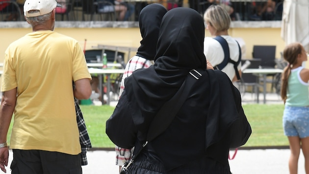 Trotz Sprachnot an Schulen zeigt der Arbeitsalltag oft gelungene Integration.
