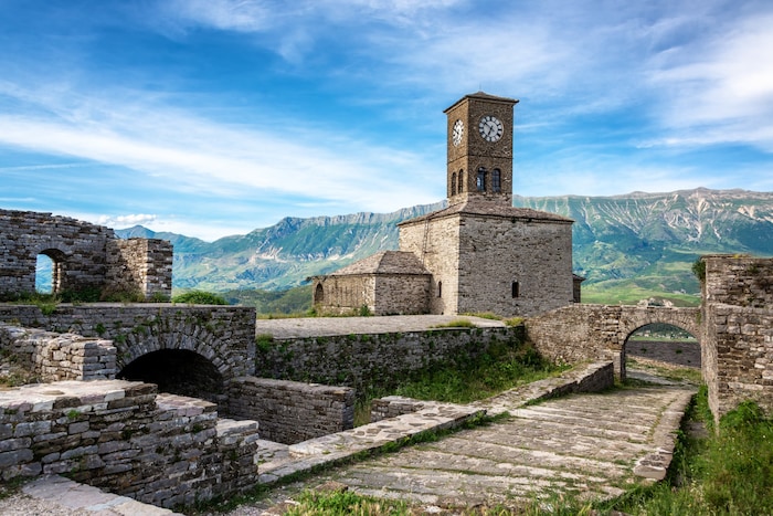 Schöner Ausblick: Gjirokastra nennt sich „Stadt der Steine“.