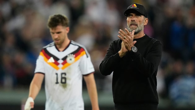 Deutschlands Bundestrainer Jürgen Klopp steht unter Druck.
