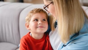 Wie lange eine Mutter stillt, wie oft und wann hängt von der Mutter-Kind-Beziehung ab.