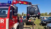 Die Feuerwehr transportierte den gesuchten Mercedes ab.