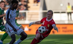 Goalie Domenik Schierl und seine Lustenauer (hier im Derby gegen Altach) wollen auch im Test ...