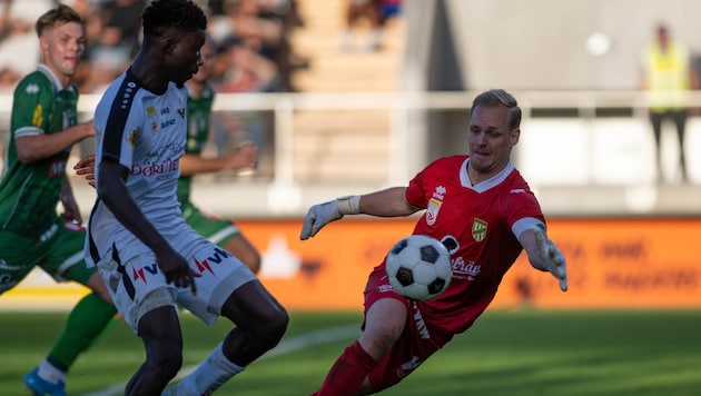 Goalie Domenik Schierl und seine Lustenauer (hier im Derby gegen Altach) wollen auch im Test ...