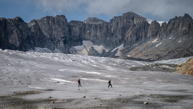 Der Rhonegletscher in der Schweiz musste einen Rekord-Eisschwund im jahr 2026 verzeichnen.